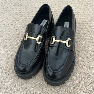 Steve Madden Black Lando Loafers- Like New!